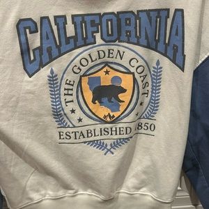 Size Large California Sweatshirt